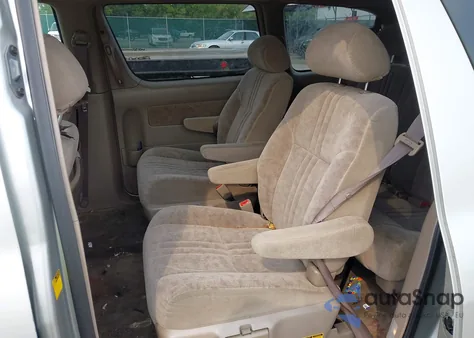 2001 Toyota Sienna Le z USA, uszkodzony, nr VIN 4T3ZF13CX1U363176